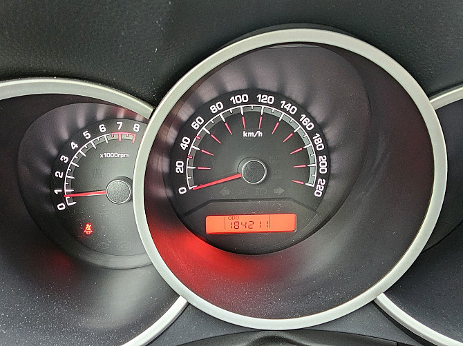 Kia Venga 1.4 Benzyna 90KM, 2011 Varsovia - foto 4