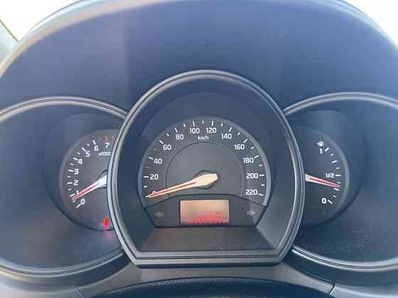 Kia Rio 2011 - ekonomiczne i niezawodne auto Wrzesnia