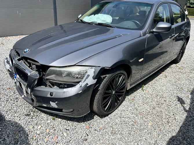 BMW 325i E90 LCI 3.0 Benzyna 218 KM Srodmiescie - photo 8