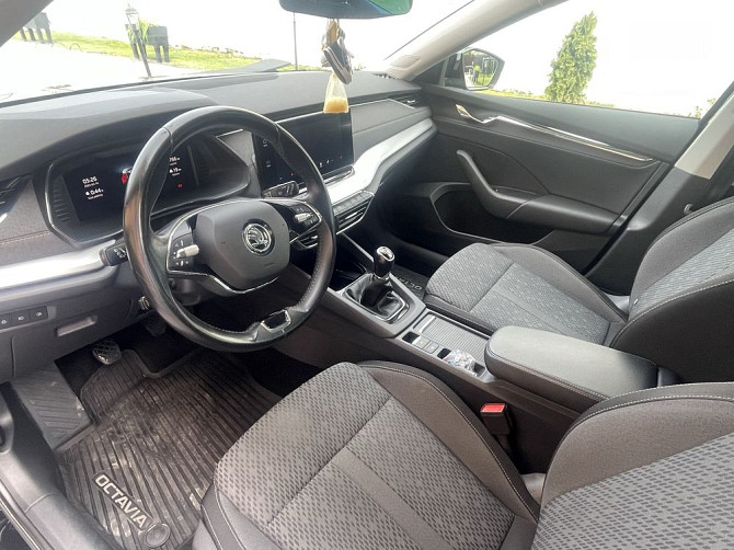 Skoda Octavia Kombi 2021, zadbana, garażowana Warszawa - photo 5