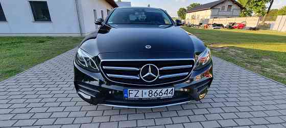 Mercedes E Klasa 220 D 4MATIC Limuzyna, bezwypadkowy, ASO Warsaw