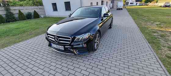 Mercedes E Klasa 220 D 4MATIC Limuzyna, bezwypadkowy, ASO Warsaw