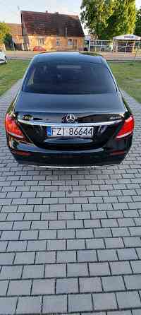 Mercedes E Klasa 220 D 4MATIC Limuzyna, bezwypadkowy, ASO Warsaw