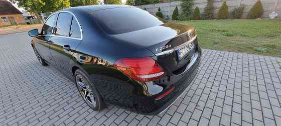 Mercedes E Klasa 220 D 4MATIC Limuzyna, bezwypadkowy, ASO Warsaw