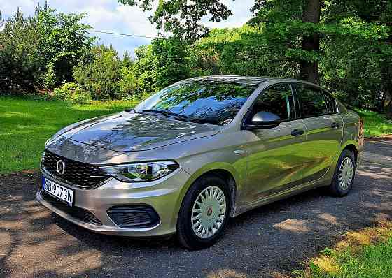 Fiat Tipo 1.4 95 KM 2019 – komfortowy i zadbany Warsaw
