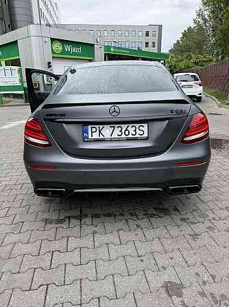 Mercedes E63s AMG w idealnym stanie Warsaw