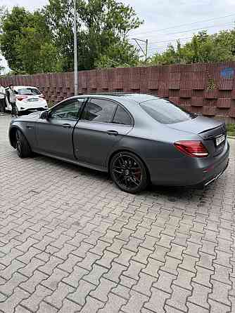 Mercedes E63s AMG w idealnym stanie Warsaw