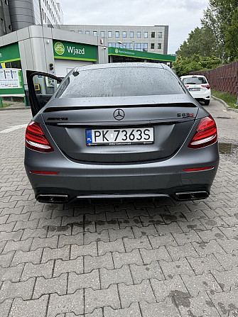 Mercedes E63s AMG w idealnym stanie Warsaw - photo 4