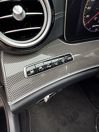 Mercedes E63s AMG w idealnym stanie Warsaw - photo 3