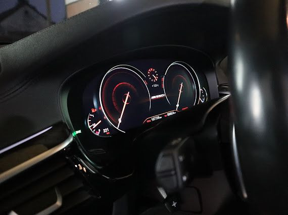 BMW Seria 5 - Komfort i Moc Śródmieście - photo 4
