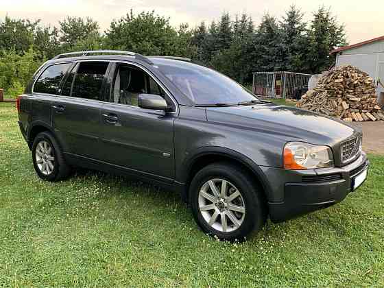 Rodzinne Volvo XC 90, diesel, 7 miejsc Warschau