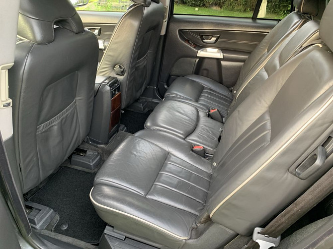 Rodzinne Volvo XC 90, diesel, 7 miejsc Варшава - изображение 8