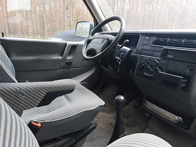 Volkswagen Multivan Classic - solidny van w dobrym stanie Warschau - photo 4