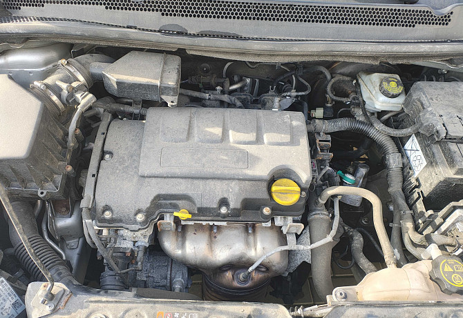 Opel Corsa E 1.4 Benzyna - zadbany, do poprawek lakierniczych Warschau - photo 2
