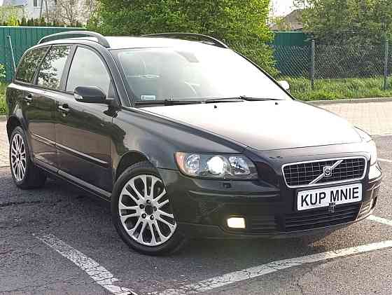 Volvo V50 - komfortowe rodzinne kombi Warschau