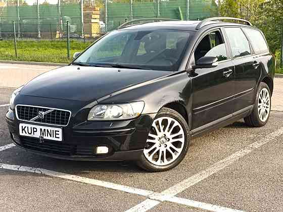Volvo V50 - komfortowe rodzinne kombi Warschau