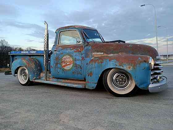 Chevrolet F3100 – klasyczny pickup o niepowtarzalnym stylu Warszawa
