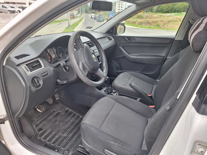 Skoda Rapid 1.2 TSI - ekonomiczny i pakowny sedan Warszawa - photo 2